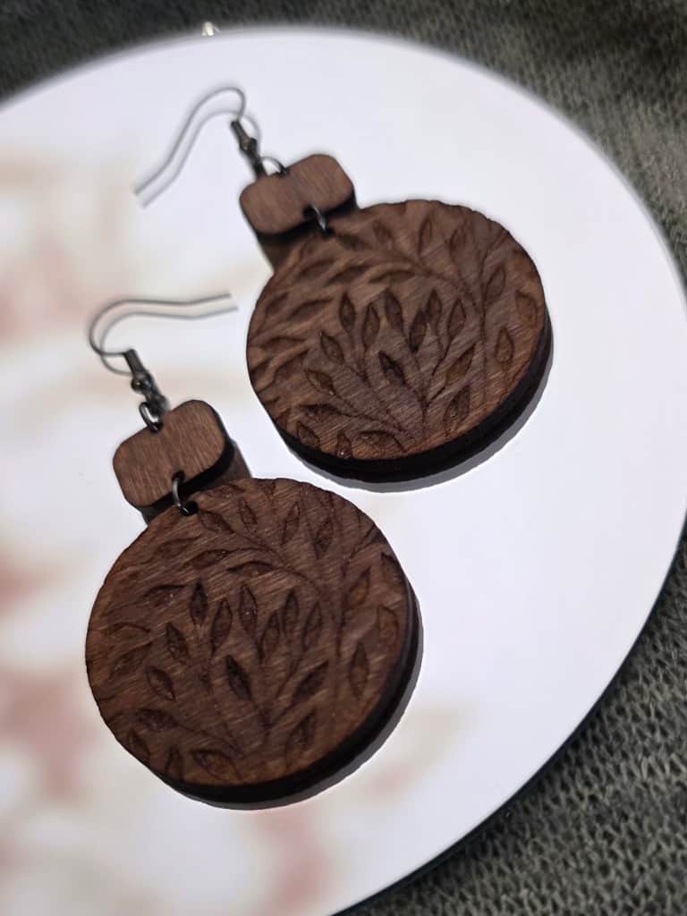 Auskari - Lapu dejas