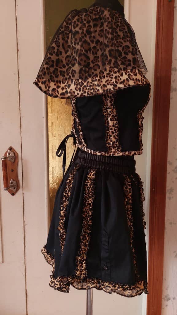 Korseštipa augšiņa + svārki / upcycle