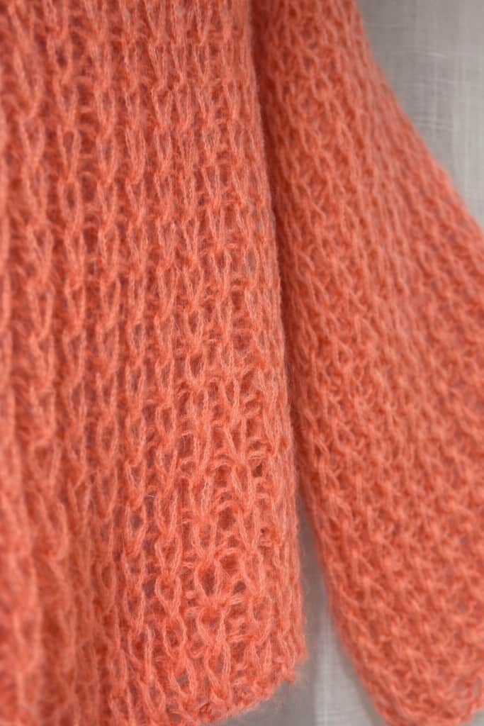 Mohēras džemperis koraļļu krāsā