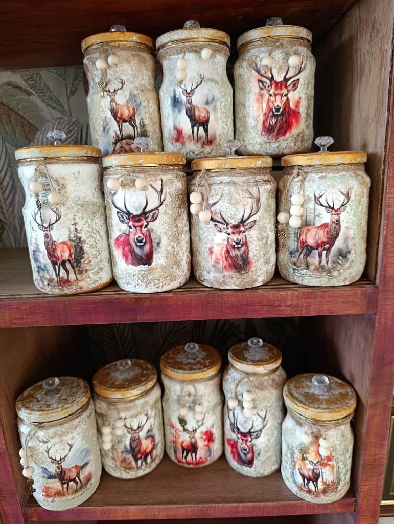 Dekoratīvi uzglabāšanas trauki 