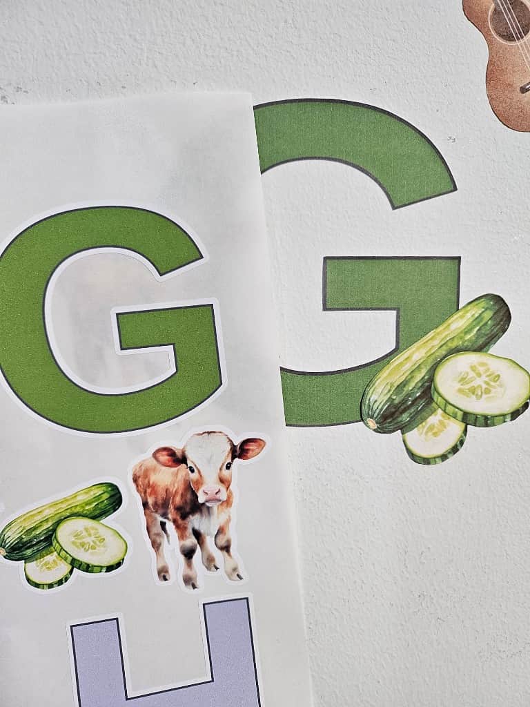 Līmpapīra uzlīmes "Alfabēts"