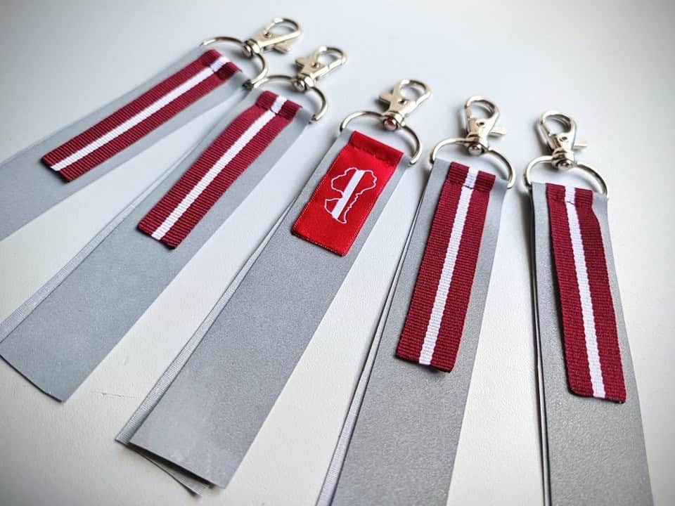 Atstarotājs ar etnogrāfisko lentu