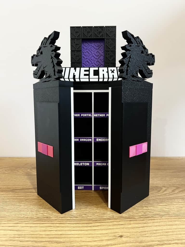 Minecraft vitrīna / Kinder Joy / Funko Pop