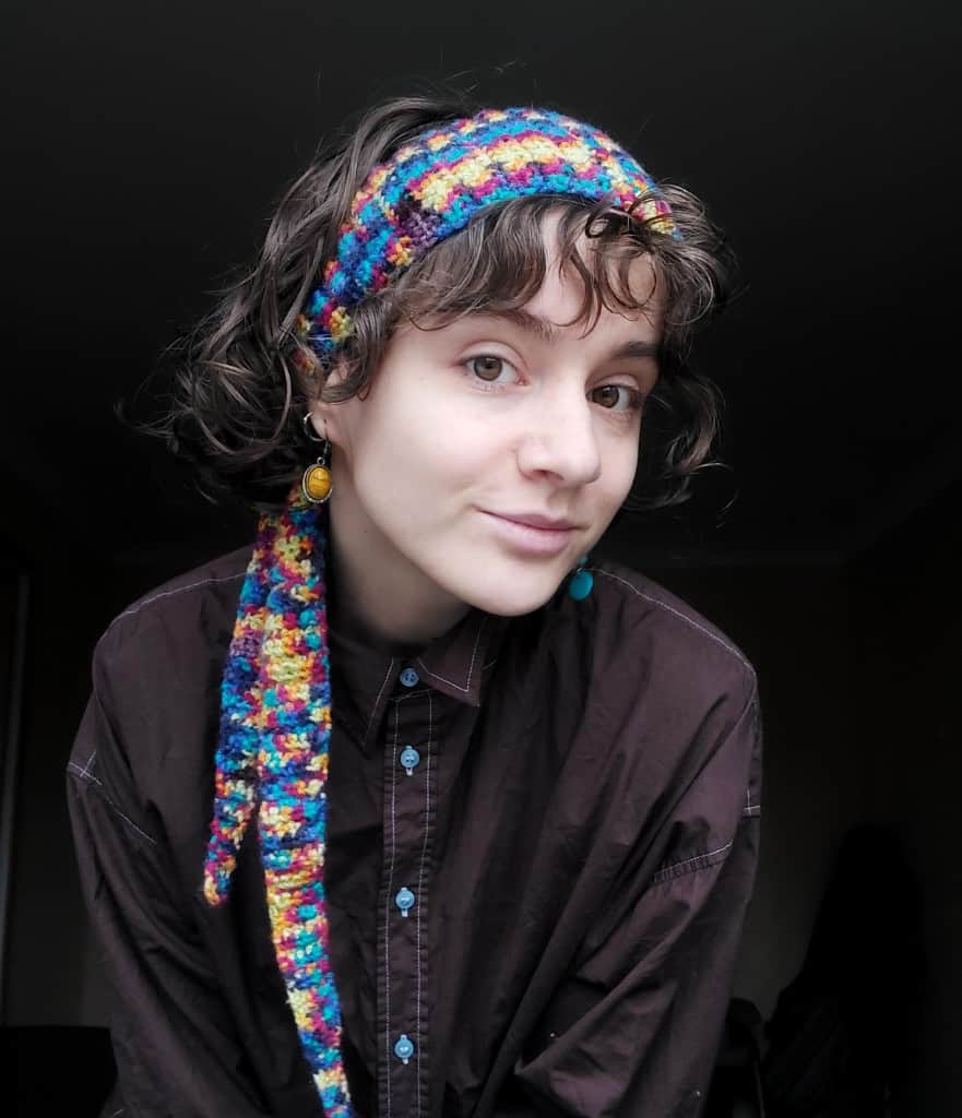 tamborēta mini šallīte