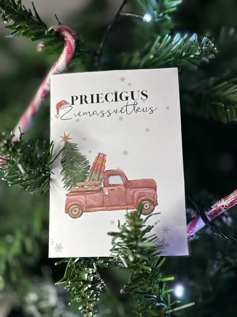 Ziemassvētku kartītes (atveramas)