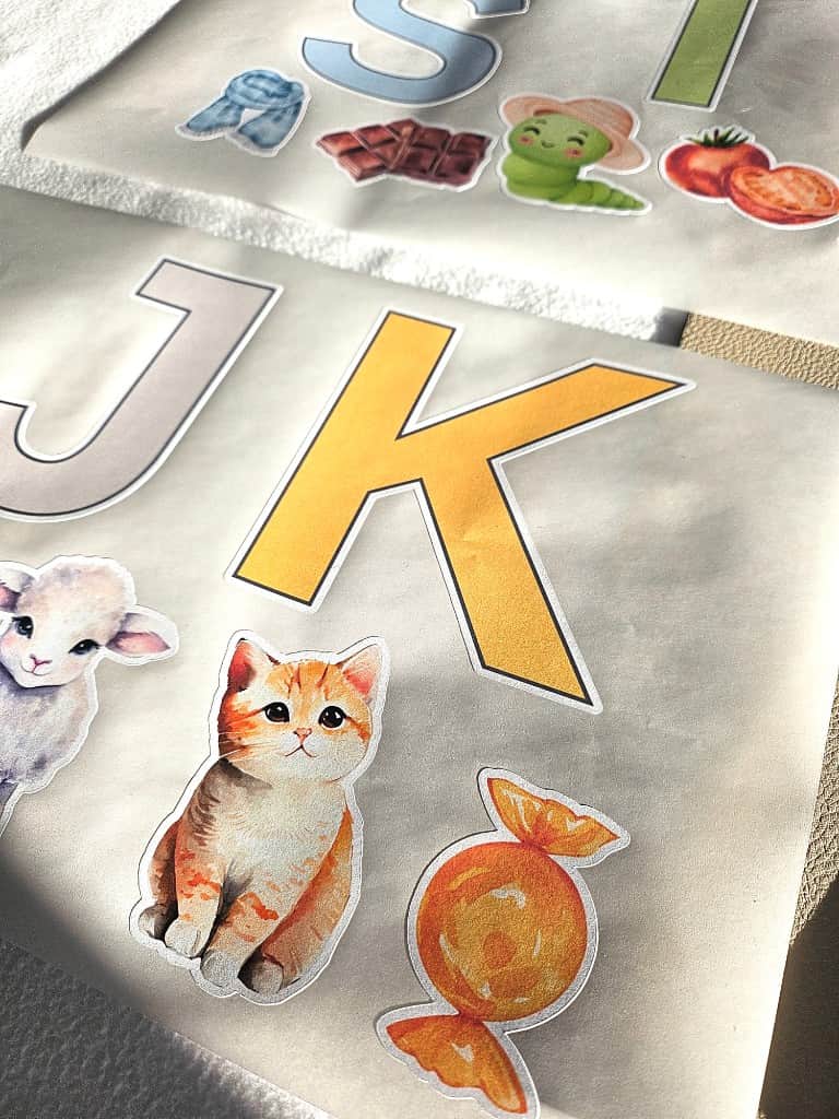 Līmpapīra uzlīmes "Alfabēts"