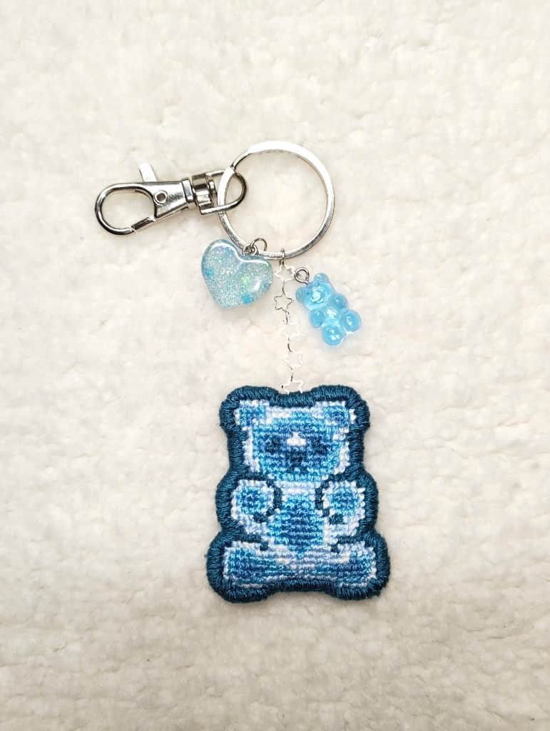 "Gummy Bear" atslēgu piekariņš.