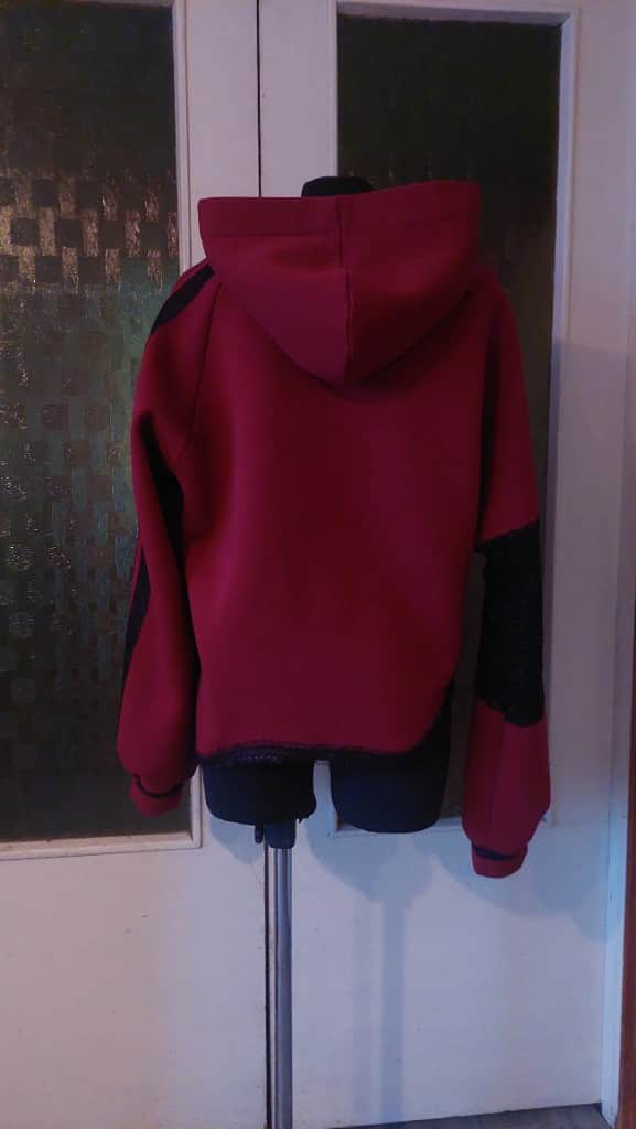 Siltinātās trikotāžas hūdijs