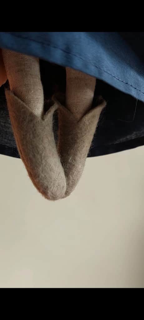 Ar rokām darināta lelle, Rudmate