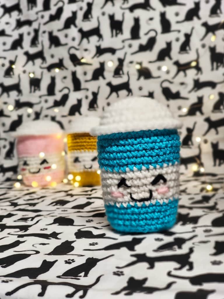 MurrLatte – kaķu rotaļlieta ar kaķumētru.