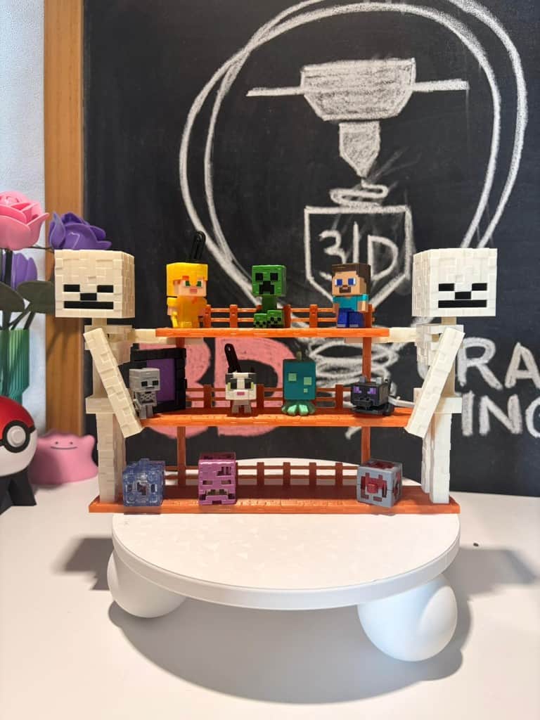 Statīvs Minecraft Kinder Joy figūriņām