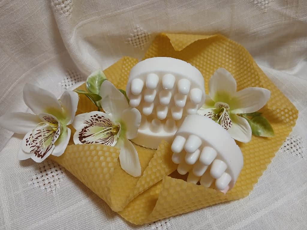 Masāžas ziepes ar medus un liepziedu aromātu