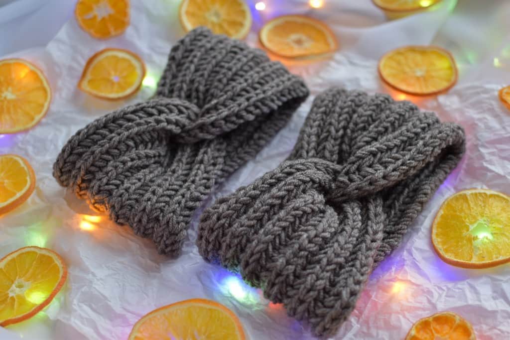 Ausaine - tumši pelēka