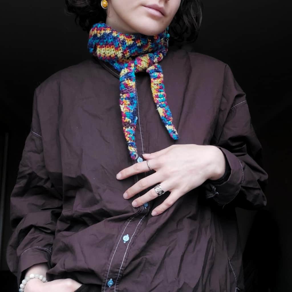 tamborēta mini šallīte