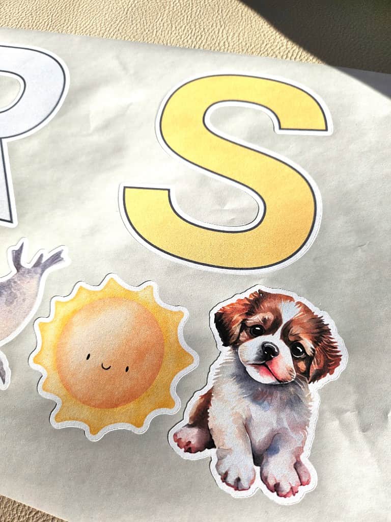 Līmpapīra uzlīmes "Alfabēts"