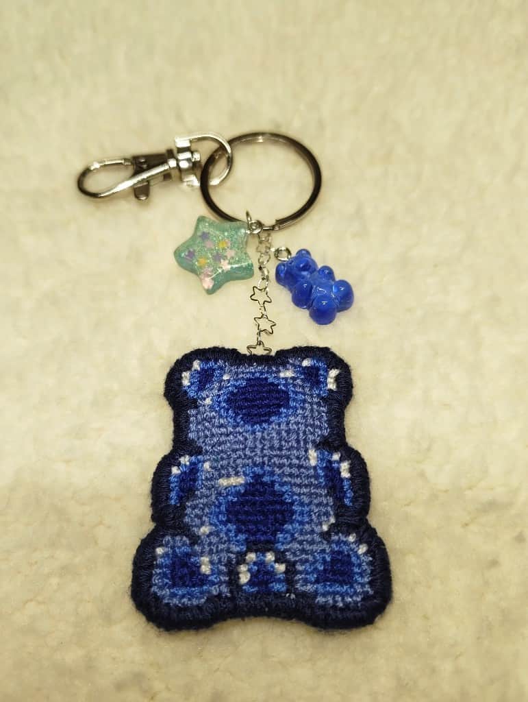 "Gummy Bear" atslēgu piekariņš.
