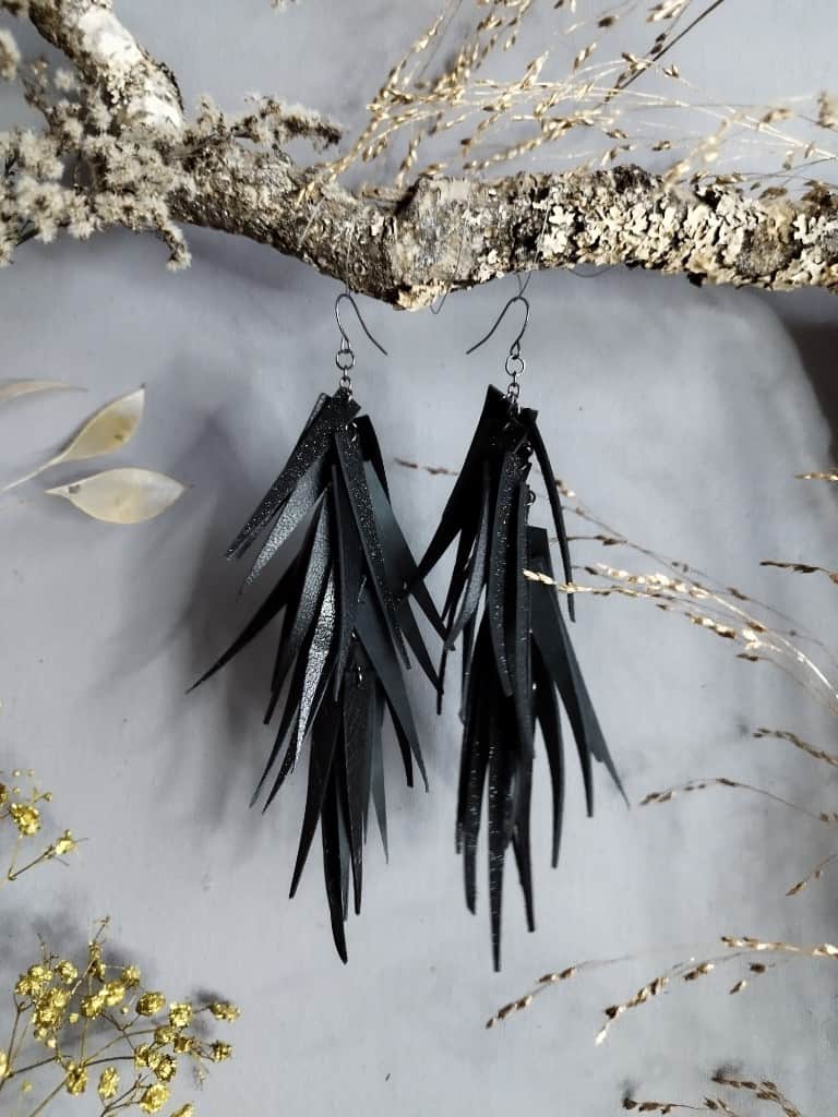 Ādas auskari "Lec, eglīte"