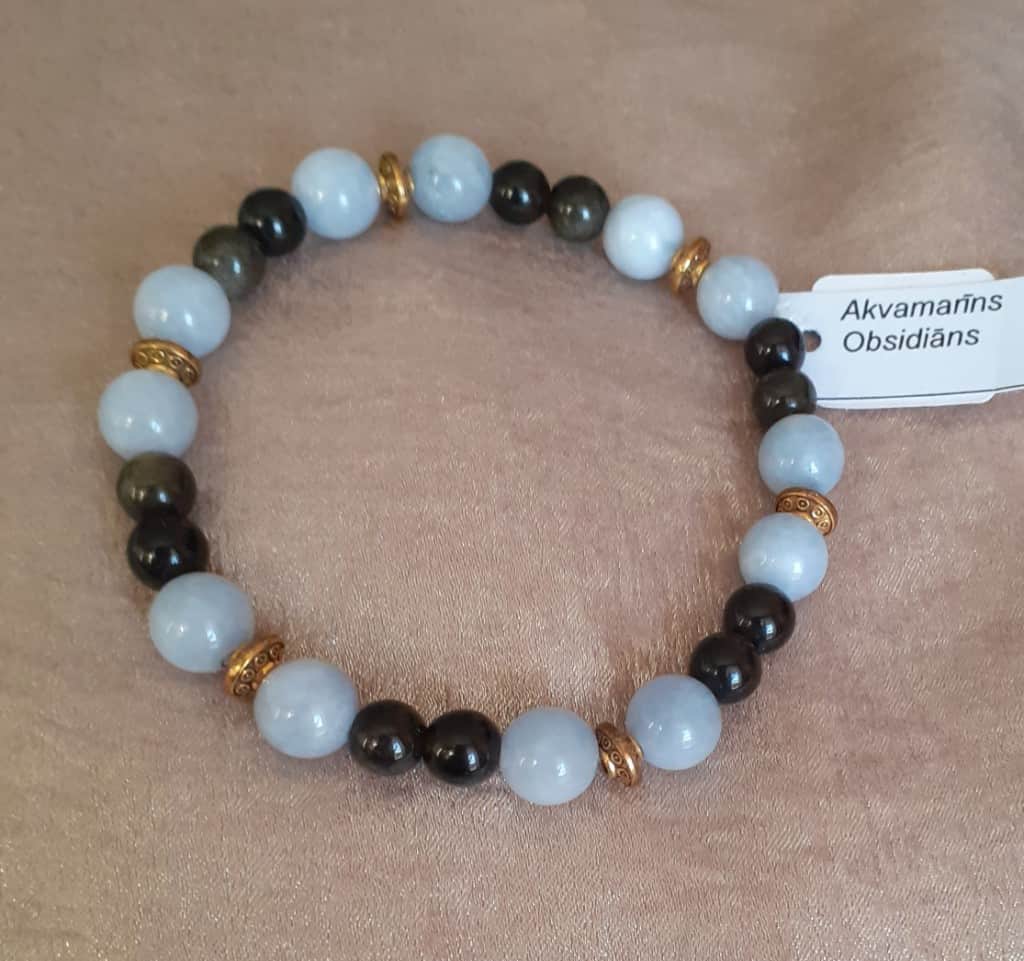 Elastīga dabīgo akmeņu rokassprādze