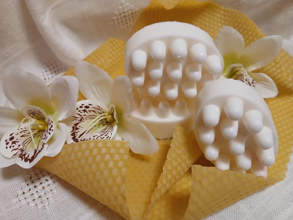 Masāžas ziepes ar medus un liepziedu aromātu