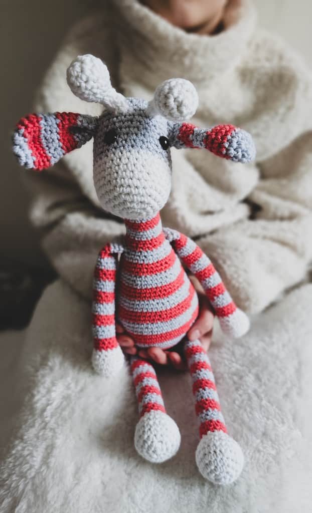 Tamborēta žirafīte 