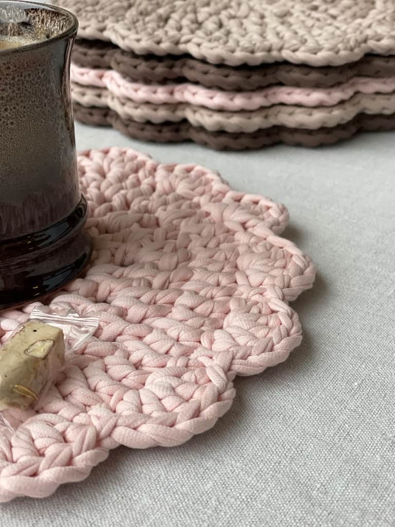 Komplekts no 6 galda paliktņiem 🌸