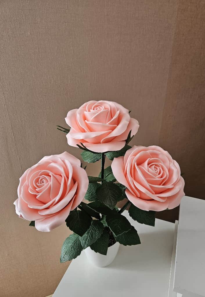 Naktslampiņa "ROZES"