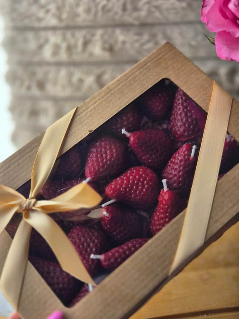 Bišu vaska sveces "Zemenes"