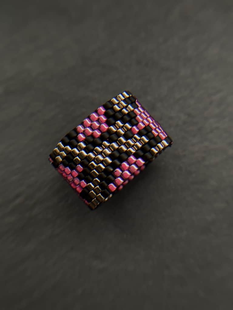 Gredzeni čūskas rakstā