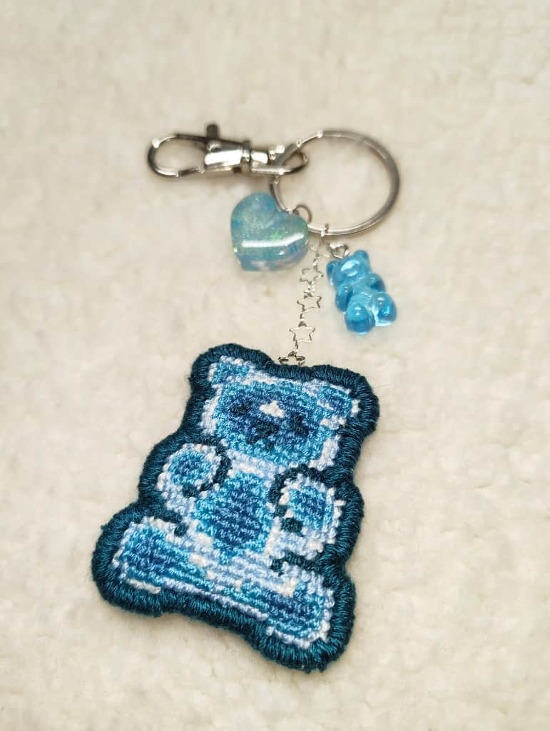 "Gummy Bear" atslēgu piekariņš.
