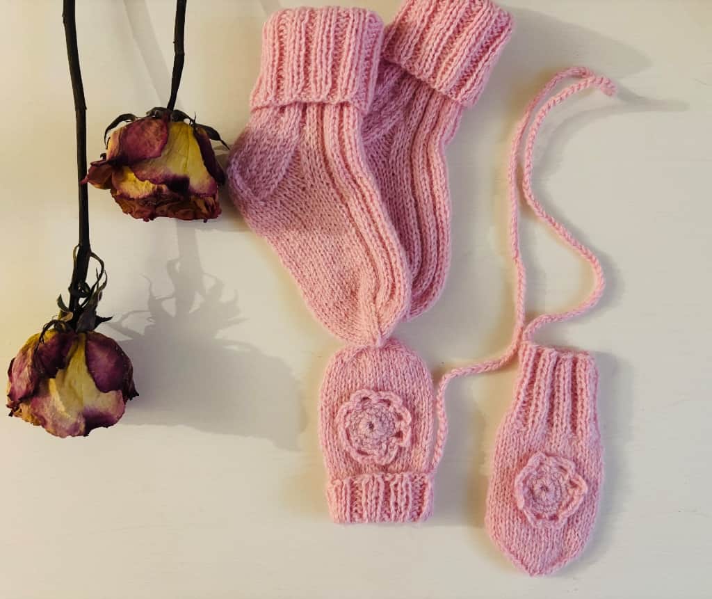 Vilnas komplektiņi mazuļiem.