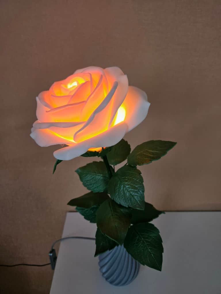 Naktslampiņa "ROZĪTE"