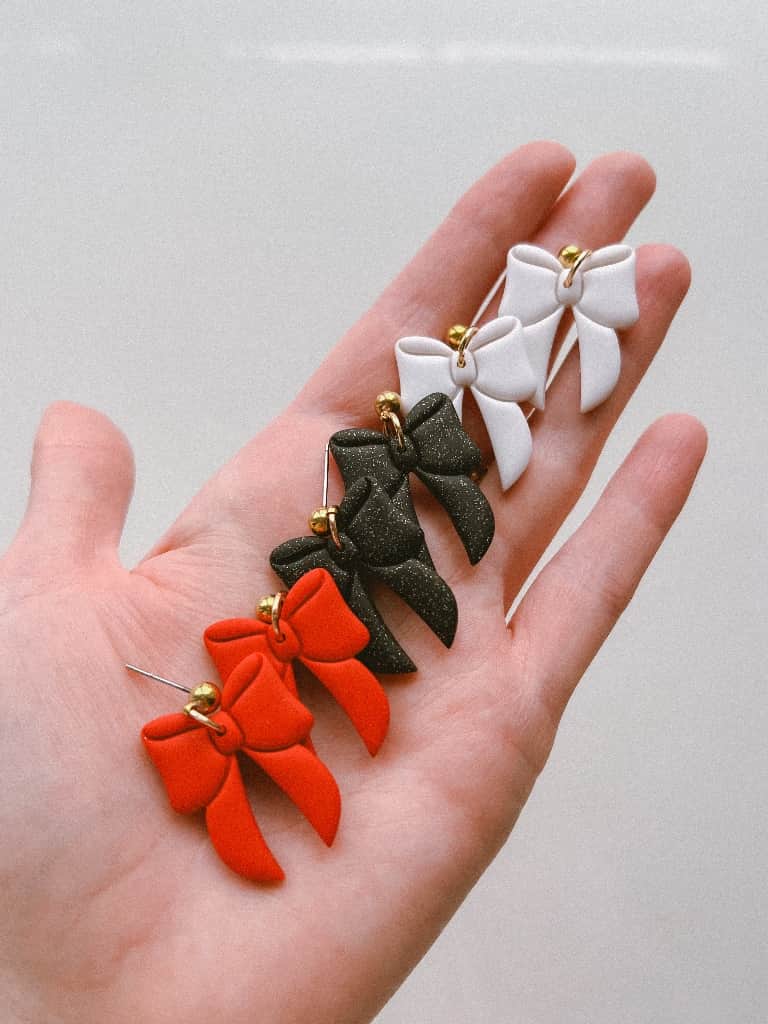 3 krāsu bantīš-auskari