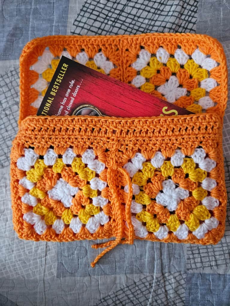 Grāmatas aizsarg somiņa