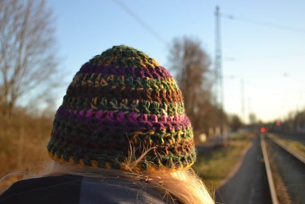 tamborēts raibais bīnijs